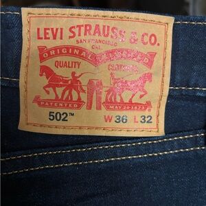 Men’s Dark Blue Levi’s 502 Jeans 36W, 32L